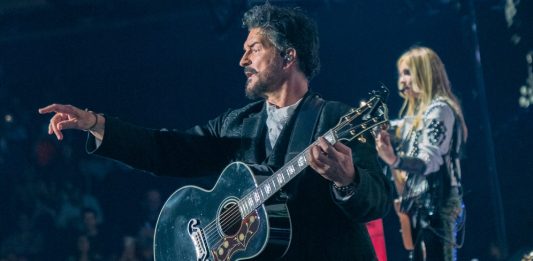 Ricardo Arjona en el escenario de Madison Square Garden.