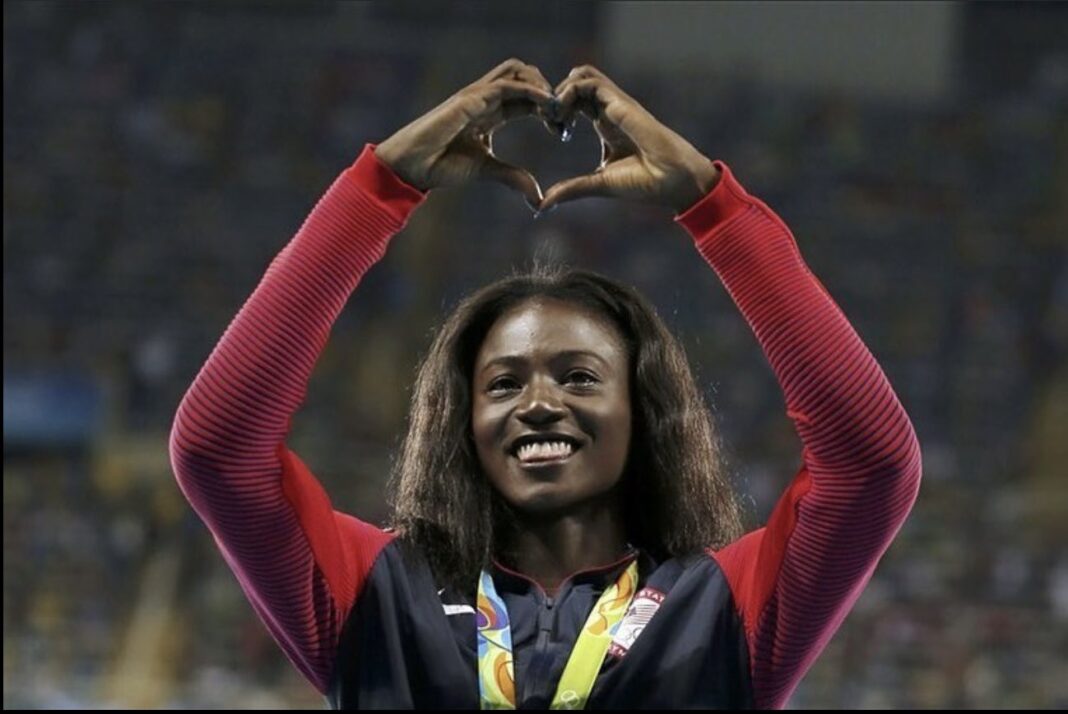 Tori Bowie, campeona olímpica de atletismo, falleció en mayo a causa de complicaciones en el parto, según los resultados de la autopsia dados a conocer este martes. oto Icon Management Inc.