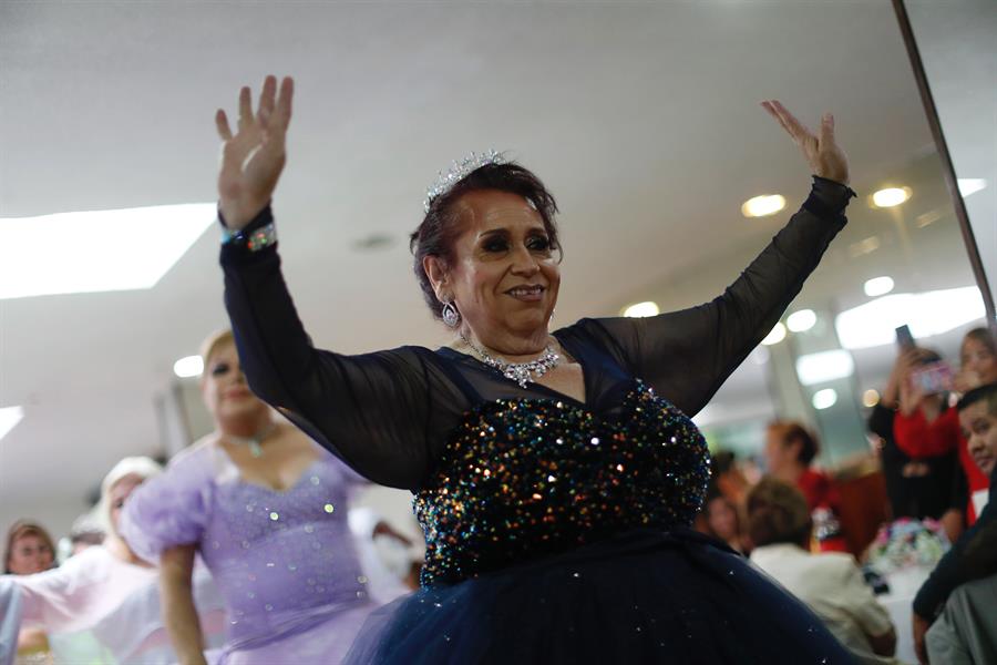 Un grupo de mujeres trans celebra sus quince a&ntilde;os, hoy, en Ciudad de M&eacute;xico (2)