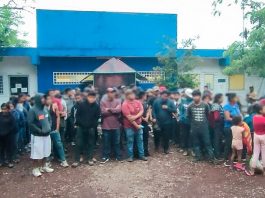 México intercepta a 130 migrantes de Guatemala que viajaban hacinados en un camión inmigrantes.