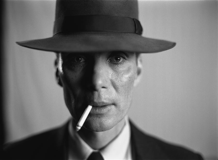 Cillian Murphy en el papel de J. Robert Oppenheimer