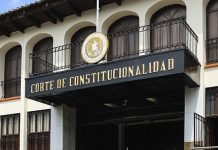 El Constitucional de Guatemala deniega el amparo al TSE, pero confirma la segunda vuelta electoral La Corte de Guatemala ha denegado el recurso de amparo presentado por el Tribunal Supremo Electoral contra ocho instituciones del Estado.