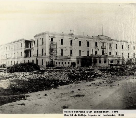 A 125 años de la invasión estadounidense de Puerto Rico, el futuro de la isla es incierto Cuartel de Ballajá, en San Juan, después del bombardeo estadounidense en 1898.