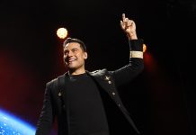 El mexicano Carlos Rivera finaliza su gira por España “con el corazón lleno”
