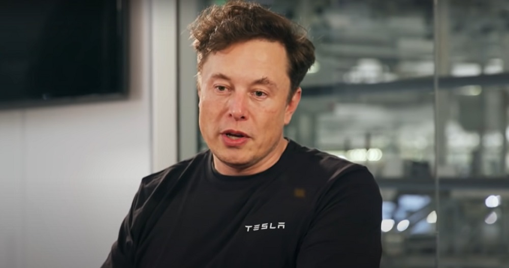 Elon Musk 3 El empresario Elon Musk, propietario de Twitter, amplió los límites a la lectura de tuits que impuso el sábado y señaló este domingo la
