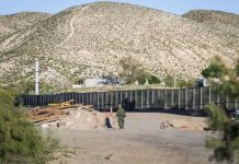 Anuncian acuerdo por demandas a EE.UU. por desvío de fondos militares para el muro de Trump La Unión Estadounidense de Libertades Civiles (ACLU) anunció este lunes que ha logrado un acuerdo con el Gobierno de Estados Unidos para poner fin a varias demandas judiciales sobre la transferencia ilegal de fondos para la construcción del muro fronterizo iniciado en la Administración de Donald Trump (2017-2021).