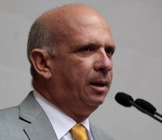 Hugo El Pollo Carvajal1