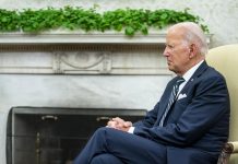 Trump sugiere que el Congreso debe iniciar un juicio político contra Biden Joe Biden