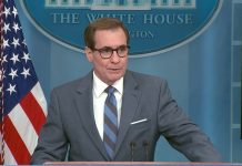 La Administración de Biden investiga las denuncias de trato inhumano en la frontera sur El Departamento de Justicia y el de Seguridad Nacional de Estados Unidos investiga las recientes denuncias que ha habido sobre trato inhumano a inmigrantes en la frontera con México, apuntó este jueves el portavoz del Consejo de Seguridad Nacional de la Casa Blanca, John Kirby.
