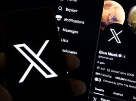 La X que sirve de nuevo logotipo a Twitter ha desembarcado en las últimas horas en la aplicación para móviles de la red social y en la sede central de la empresa en San Francisco, un paso más en el cambio de imagen decidido por el multimillonario Elon Musk.