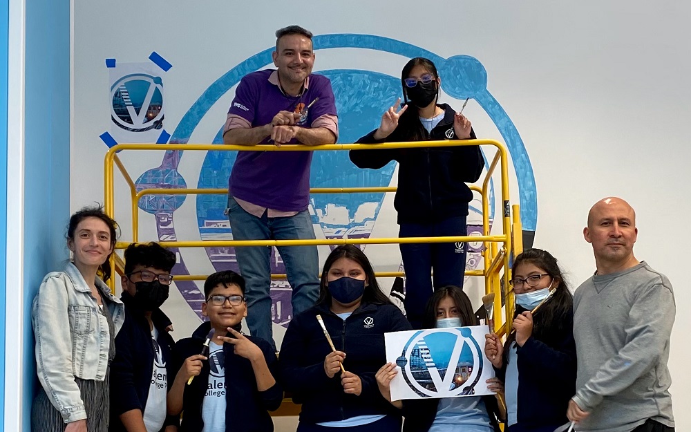 MURAL ARTELATAM STUDENTS.