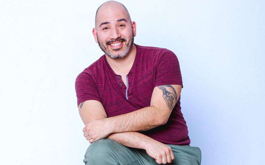Marc-Eugene García comparte su orgullo latino a través de sus trabajos.