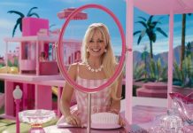 Margot Robbie durante un fragmento de la película Barbie.
