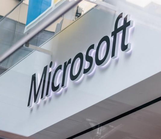Trump excluye a Microsoft de un programa para trabajadores inmigrantes especializados Microsoft