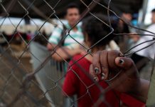 Las fuerzas de seguridad de Guatemala detuvieron este lunes a más de 100 migrantes, la mayoría de ellos venezolanos, tras ingresar al país de forma irregular, en su trayecto hacia Estados Unidos.