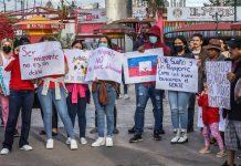 Varias organizaciones demandan a Florida por la nueva ley migratoria de Desantis Varios grupos en favor de los derechos civiles presentaron este lunes una demanda contra la ley migratoria SB1718 de Florida (EE.UU.), por considerar que es "inconstitucional, xenofóbica" y "criminaliza" a la comunidad inmigrante en un estado donde "la quinta parte de la población nació en el extranjero".