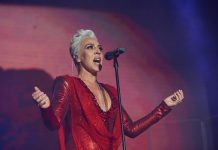 Mónica Naranjo, Fangoria y Nancys Rubias protagonizaron anoche la cuarta jornada del festival Magdalena en Vivo 2023, un evento musical que se celebra en la capital de Cantabria coincidiendo con las fiestas de la Semana Grande de Santander y que se clausurará hoy con el concierto de Alejandro Sanz y de Marta Soto como artista invitada.