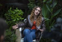 Yosune Yáñez, más conocida como Nunne, presenta este viernes su primer álbum titulado "La Selenita", que tiene como objetivo transmitir fuerza y apoyo a las personas que están emigrando y se sienten perdidas en un nuevo país, según declaró en una entrevista a EFE.