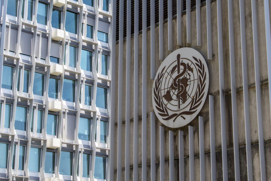 OMS La Organización Mundial de la Salud (OMS) dijo hoy que cada vez se están detectando más brotes de gripe aviar que afectan a mamíferos y que esto despierta fuertes preocupaciones acerca de la posibilidad de que el virus se adapte para infectar más fácilmente a los humanos.