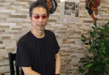 Richard Lam, propietario del restaurante chino-latino La Dinastía en el Upper West Side, orgulloso de sus raíces uruguayas, mantiene el idioma castellano como medio de comunicación con su numerosa clientela latina.