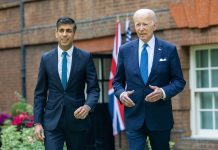 El presidente Joe Biden y el primer ministro británico, Rishi Sunak, han mantenido este lunes un encuentro en Downing Street en el que ambos líderes han ensalzado la relación bilateral entre Washington y Londres, que para el mandatario estadounidense es "sólida como una roca". Foto Rishi Sunak