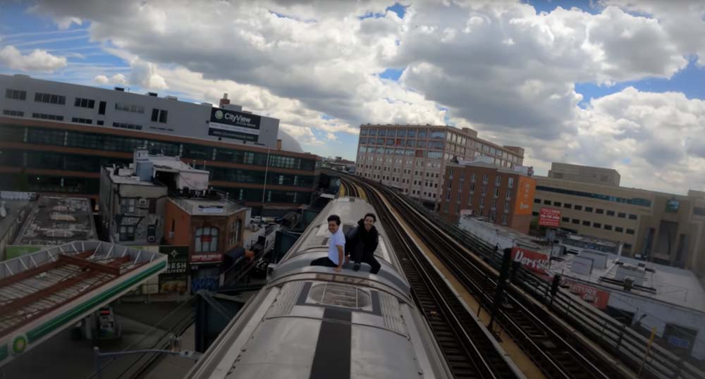 SUBWAY SURFING