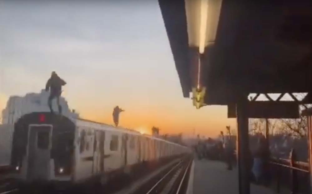 SUBWAY SURFING