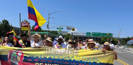 La lucha por la independencia continúa, si bien no para lograr la emancipación de España, para lograr que el desfile de la comunidad colombiana de Nueva York se mantenga y sobre todo para que se mantenga independiente.