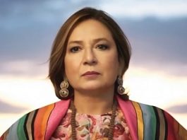 La favorita para lograr la nominación a la candidatura presidencial del opositor Frente Amplio por México, Xóchitl Gálvez, ha condenado las recientes afirmaciones del expresidente conservador mexicano Vicente Fox, quien ha proferido una serie de insultos racistas y xenófobos contra los 'corcholatas', los candidatos a suceder al presidente mexicano, Andrés Manuel López Obrador, por el partido oficialista Morena.