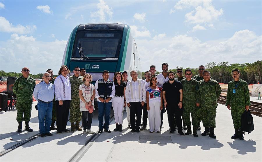 llegada del primer vagón del Tren Maya en Cancún