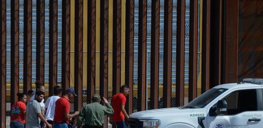 migrantes en la frontera