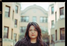 Una traductora humaniza la experiencia migrante a través del lenguaje traductora en la frontera entre EE.UU. y México, Alejandra Oliva 1