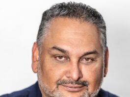 Un hispano se convierte en el primer director inmigrante del diario The Miami Herald Alex Mena.