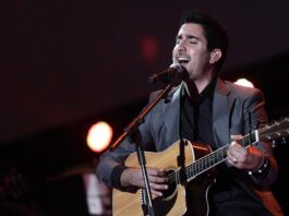 Como una forma de converger dos estilos de música, el español Alex Ubago y el mexicano José María, hijo del cantante José María Napoleón, presentaron este miércoles el tour “Dos Orillas”, que recorrerá varias ciudades de México a partir del próximo 4 de octubre.