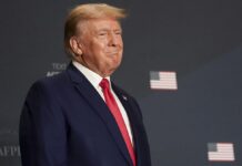 Trump contraprograma el debate republicano con una entrevista a la misma hora El expresidente Donald Trump (2017-2021) ha contraprogramado el debate entre los aspirantes republicanos a la Casa Blanca con una entrevista que se transmitirá a la misma hora.