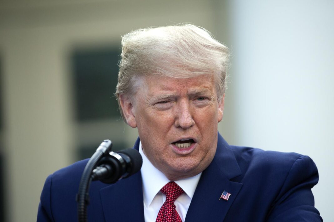 Trump pide a sus seguidores unidad en la El expresidente Donald Trump pidió este jueves al tribunal de Georgia que juzgará su caso por el presunto intento de revertir los resultados de las elecciones de 2020 en ese estado que separe su caso del de los otros 18 acusados, en un nuevo intento de dilatar el proceso.