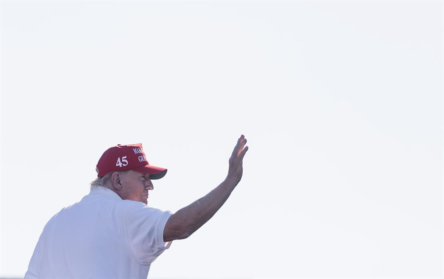 Donald Trump (5) Donald Trump