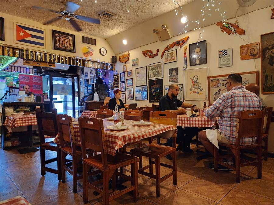 Restaurante Rinc&oacute;n Criollo.