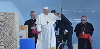El Papa en la ceremonia de acogida en la JMJ de Lisboa