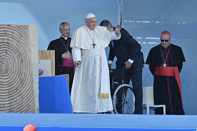 Papa Francisco.- El Papa alerta a los jóvenes de las El Papa en la ceremonia de acogida en la JMJ de Lisboa