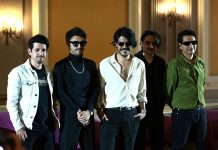 El grupo mexicano Odisseo promete conectar con su "música honesta" en Ciudad de México