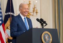 Biden afirma ante Kishida y Yoon que se ha abierto una "nueva era de cooperación" en el Indo-Pacífico El presidente Joe Biden, ha asegurado ante su homólogo surcoreano, Yoon Suk Yeol, y el primer ministro de Japón, Fumio Kishida, que se ha abierto una "nueva era de cooperación".