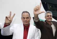 Hallan muerto en Florida a un ex preso político de la Primavera Negra en Cuba José Miguel Martínez (d) y Nelson Molinet