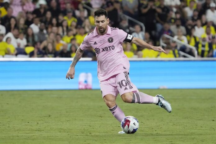 Lionel Messi (3)