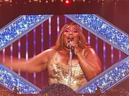 Tres exbailarinas demandan a Lizzo por acoso sexual y "ambiente laboral hostil" Lizzo