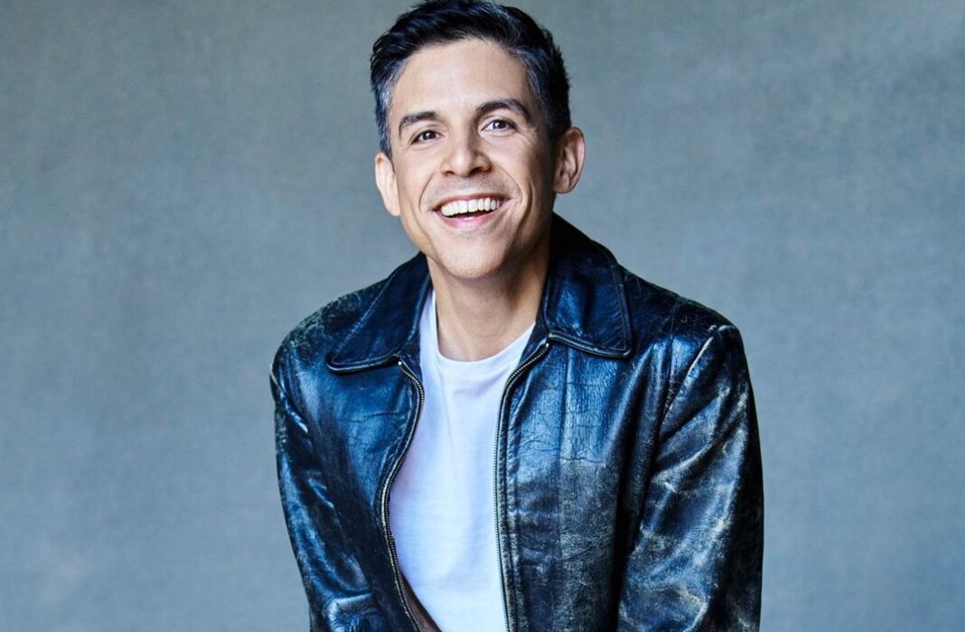 Matthew Lopez 1 Matthew Lopez ha tenido un impacto con sus obras de teatro a lo largo de los años, y ahora está transicionando su energía al cine.