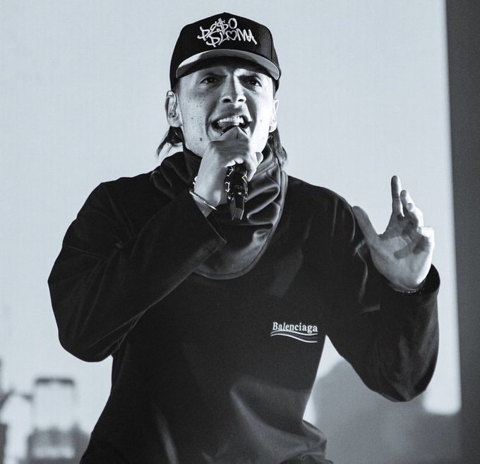 Peso-Pluma El cantante y compositor de música regional mexicana Peso Pluma encabeza, con 21 nominaciones, la lista oficial de finalistas de los Premios Billboard de la Música Latina 2023, en la que le siguen de lejos Bad Bunny, el Grupo Frontera, Karol G, Shakira y Fuerza Regida, anunciaron este jueves los organizadores.