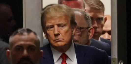 El expresidente Donald Trump (2017-2021) dispone solo de una semana para entregarse para ser fichado en la prisión de Fulton, Georgia, a la que deberá acudir tras haber sido imputado por manipular presuntamente los resultados electorales en este estado.