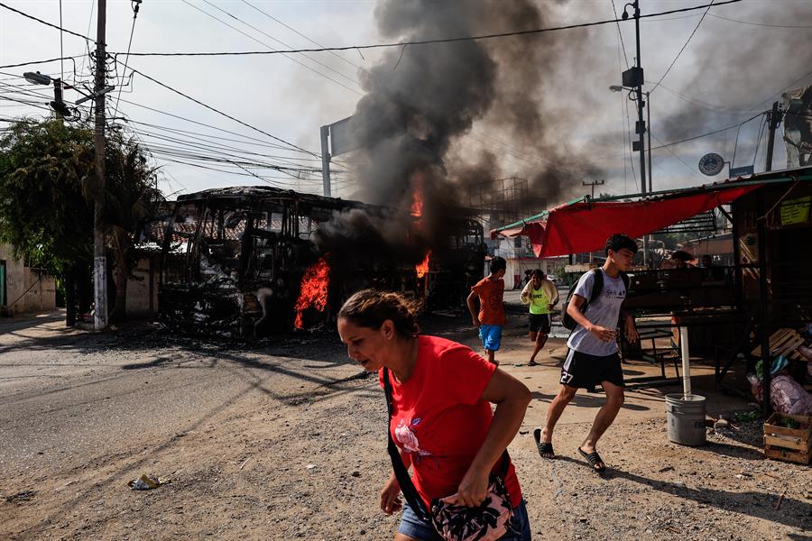 bus quemado