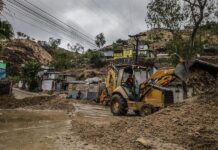 El paso de la tormenta tropical Hilary deja cuatro muertos en el noroeste de México el paso de la tormenta Hilary (2)